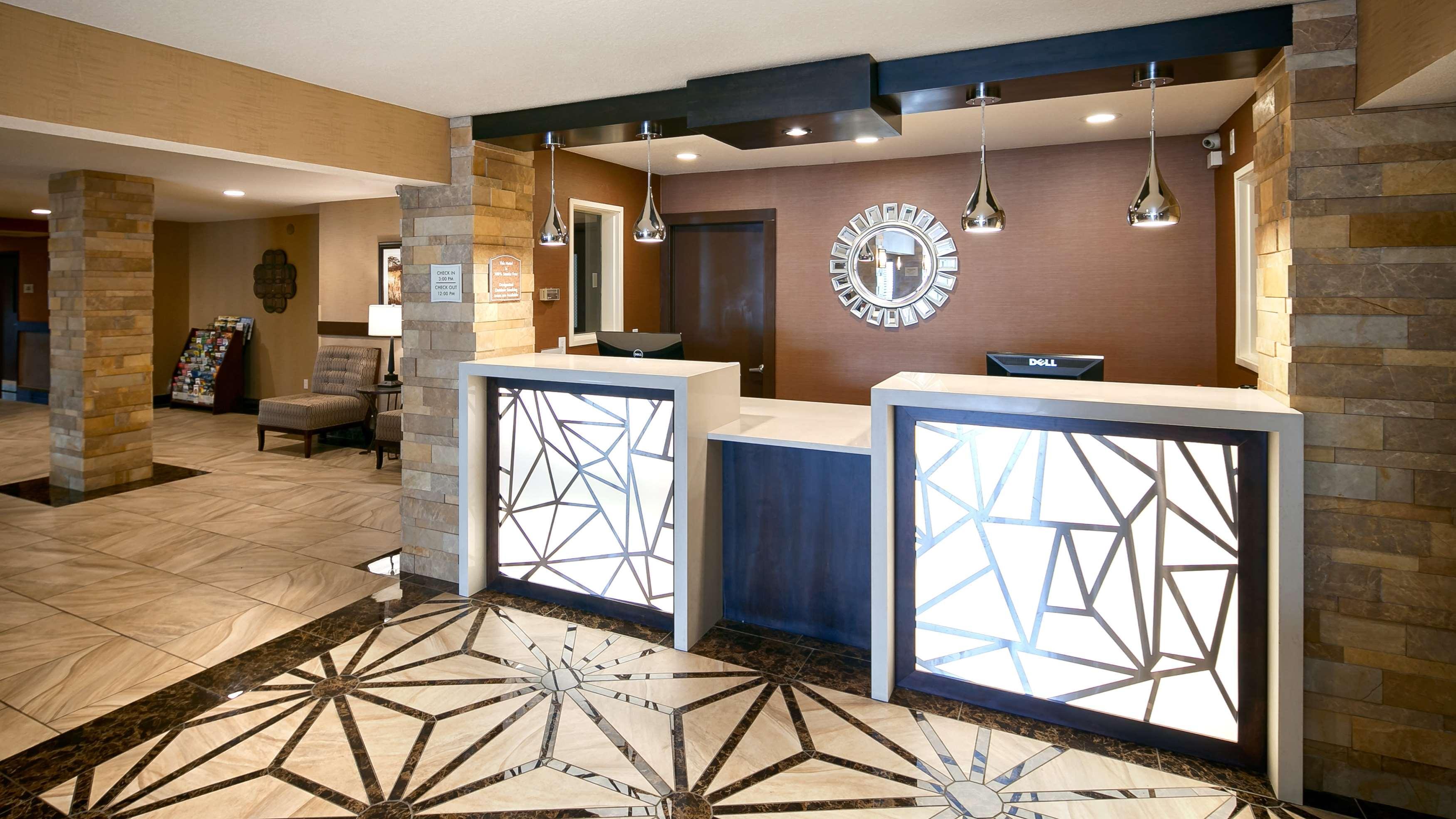 Best Western Woodland Inn Eksteriør billede